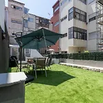 Urban Terrace 公寓 *